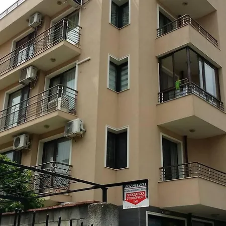 公寓 In The Center Of Sarafovo 布尔加斯